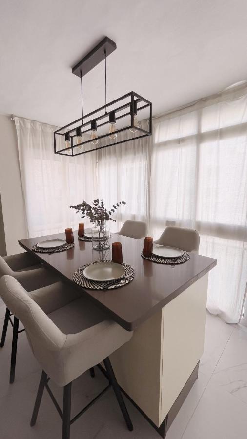 Precioso Apartamento Con Piscina A 3 Minutos De La Playa En Coche Torremolinos Ngoại thất bức ảnh